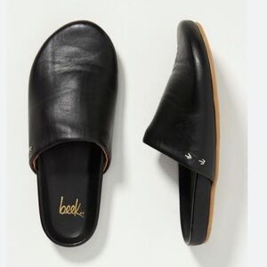 Beek Apalis Black Leather Clogs size 5 brand new